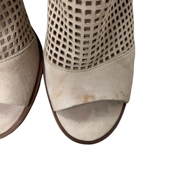 Vince Camuto Pink Suede Booties- size 8.5 - Picture 4 of 6